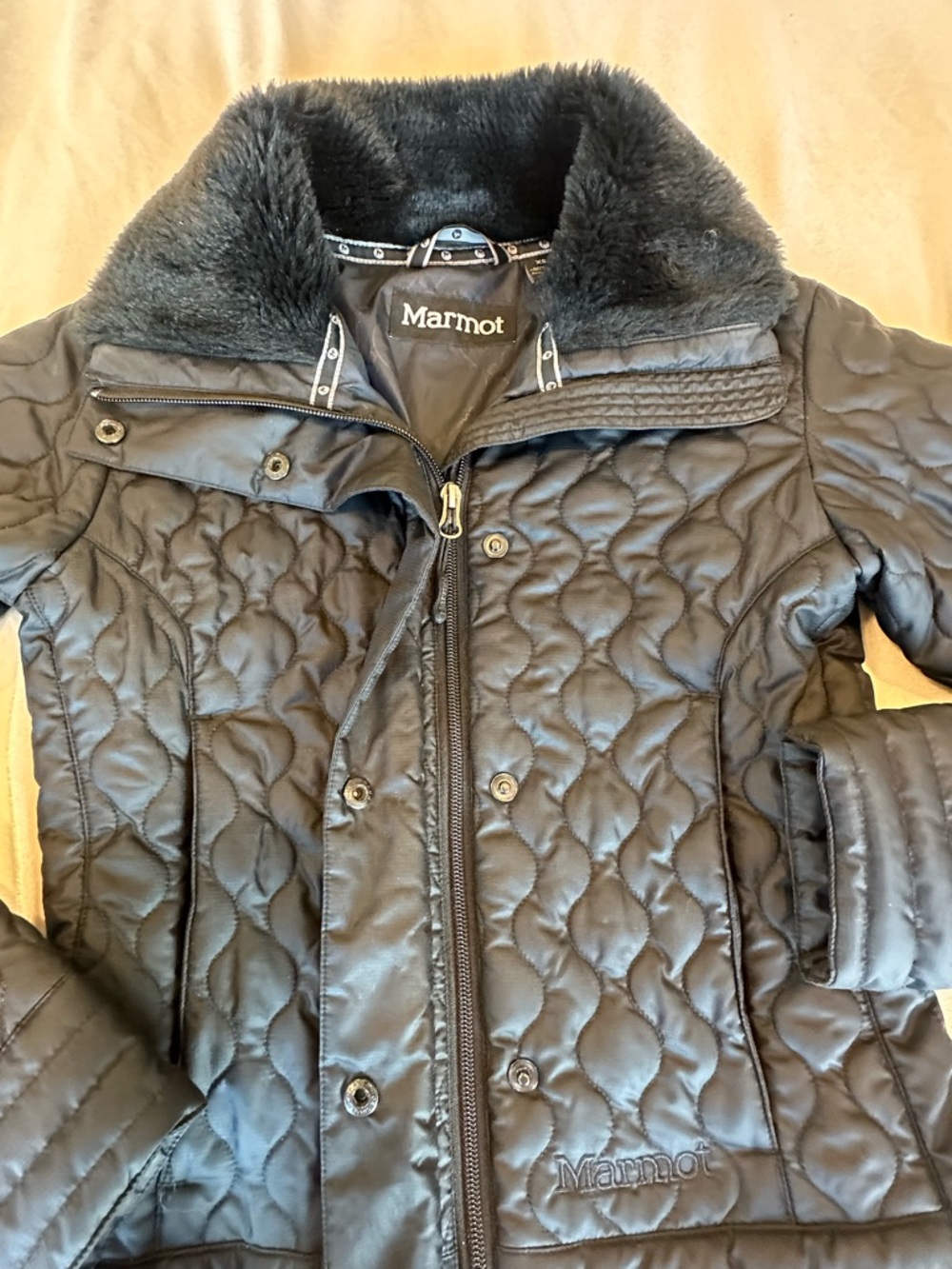Marmot Women's Chelsea Quilted Puffer Jacket with Faux Fur Collar - Picture 2 of 11
